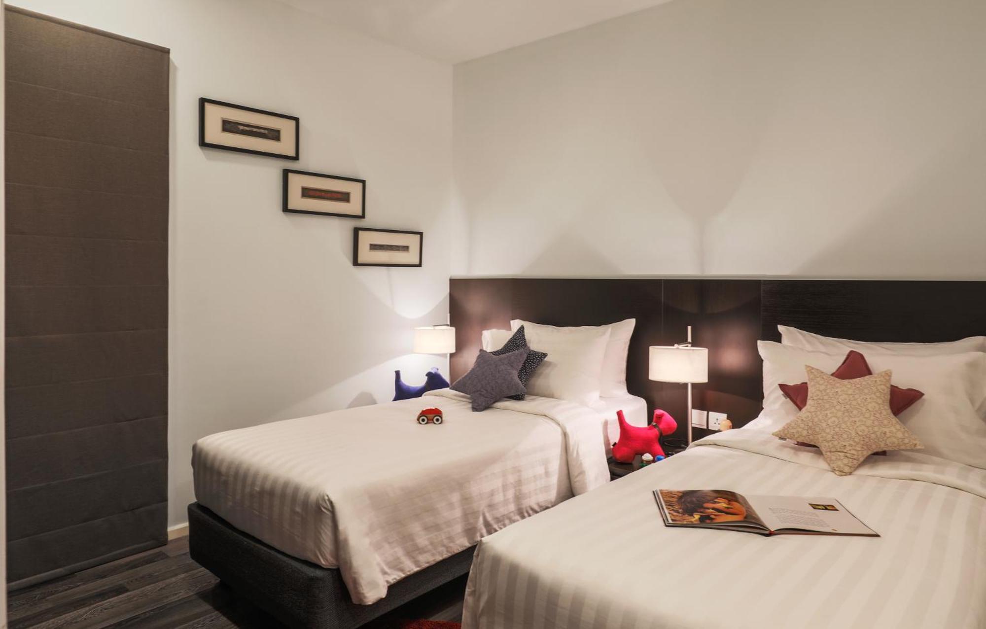 Somerset West Point Apartment *